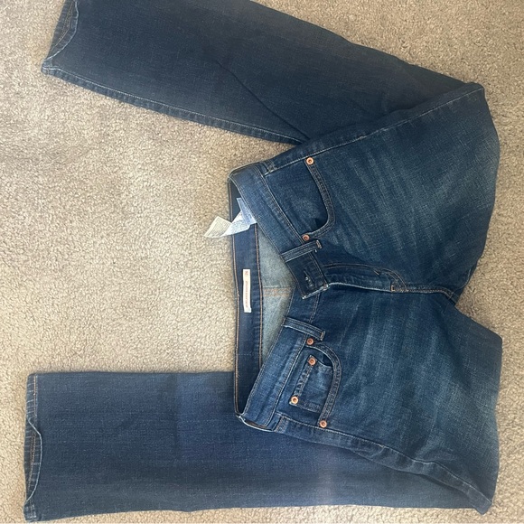 Levi's Low Rise Boot Cut Jeans - Picture 5 of 6